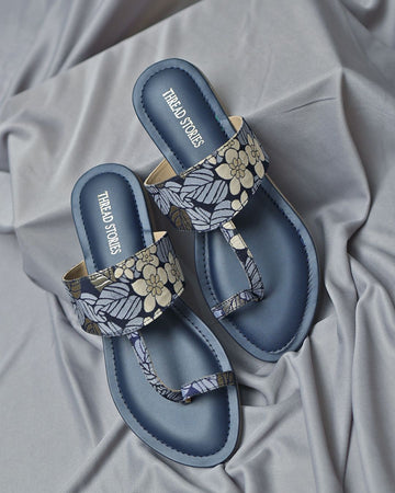 Limited Edition: Brocade Leaf Kolhapuris