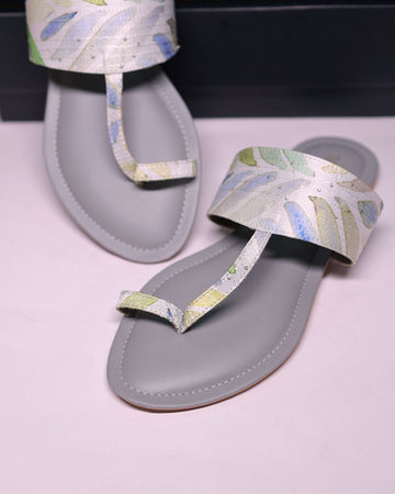 Grey Kolhapuris