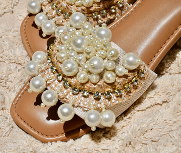 Pearla Flats (White)