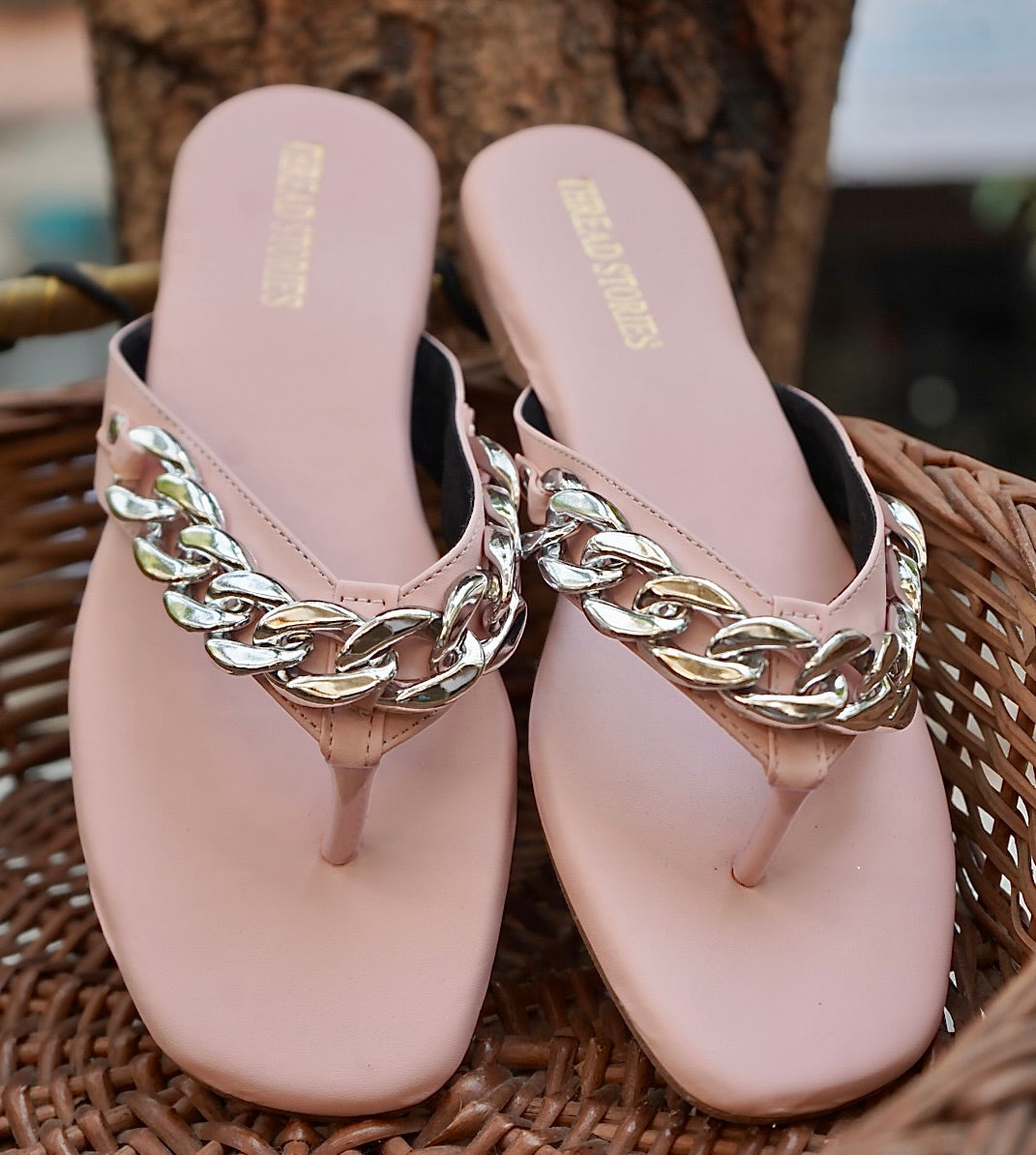 Thick Chain Slip On (Pink) -Sample