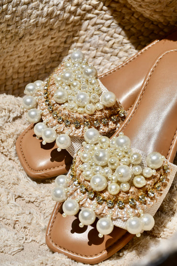 Pearla Flats (White)