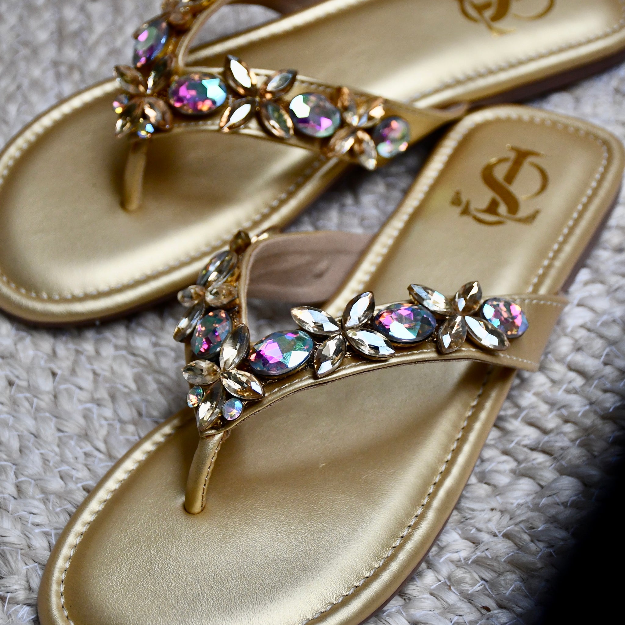 Classic Crystal (Gold)