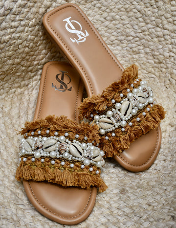 Coastal Charm Flats (Brown)