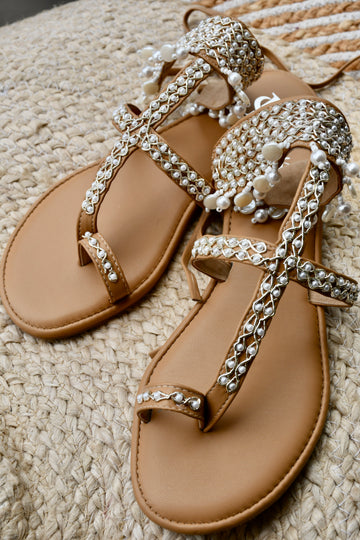 Elara Tie Ups
