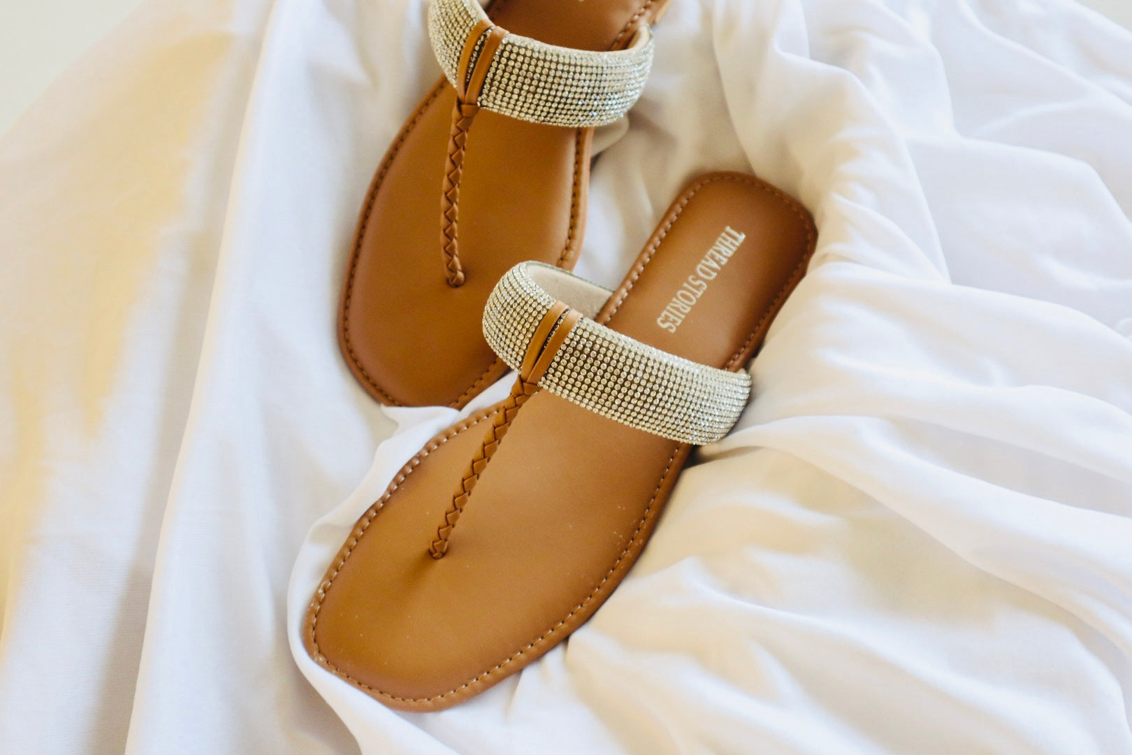 Bling T -Strap : Tan