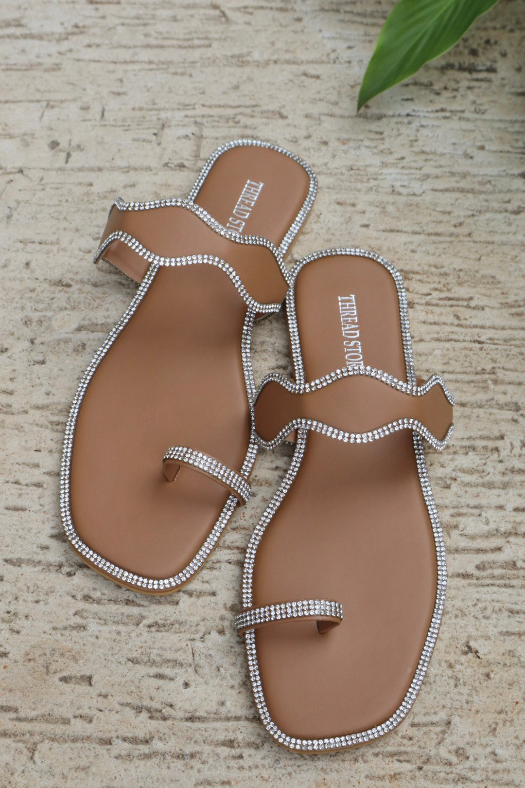 Bling Kolhapuris: Wavy (Tan)