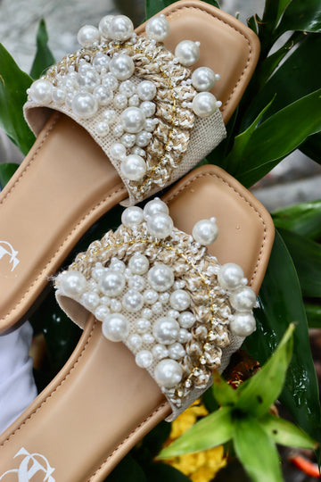 Pearla Flats (White)