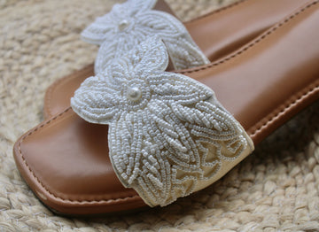 Zariyaa (White)